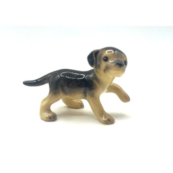 Vintage Hagen Renaker Miniature Porcelain German Shepherd Puppy Dog Figurine - Picture 1 of 4